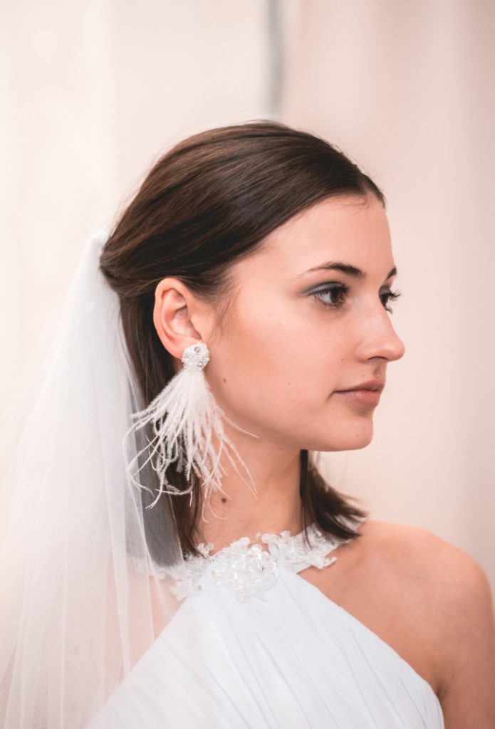 Anna Kuze strausu spalvu rotas